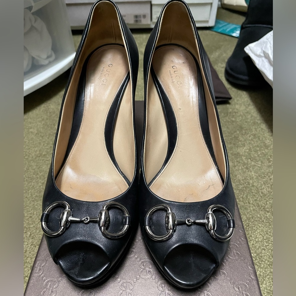 Gucci Napa Steve 39.5 black Horsebit Heels - excellent condition